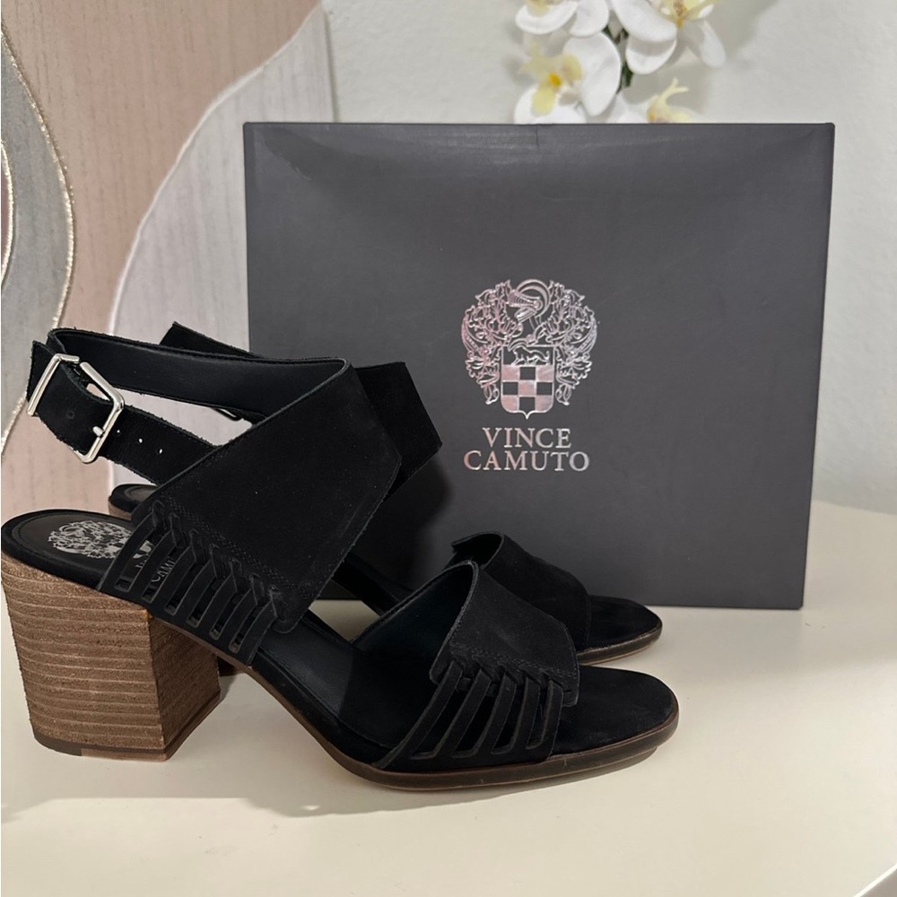 Vince Camuto Karmelo Heel in Black Nubuck